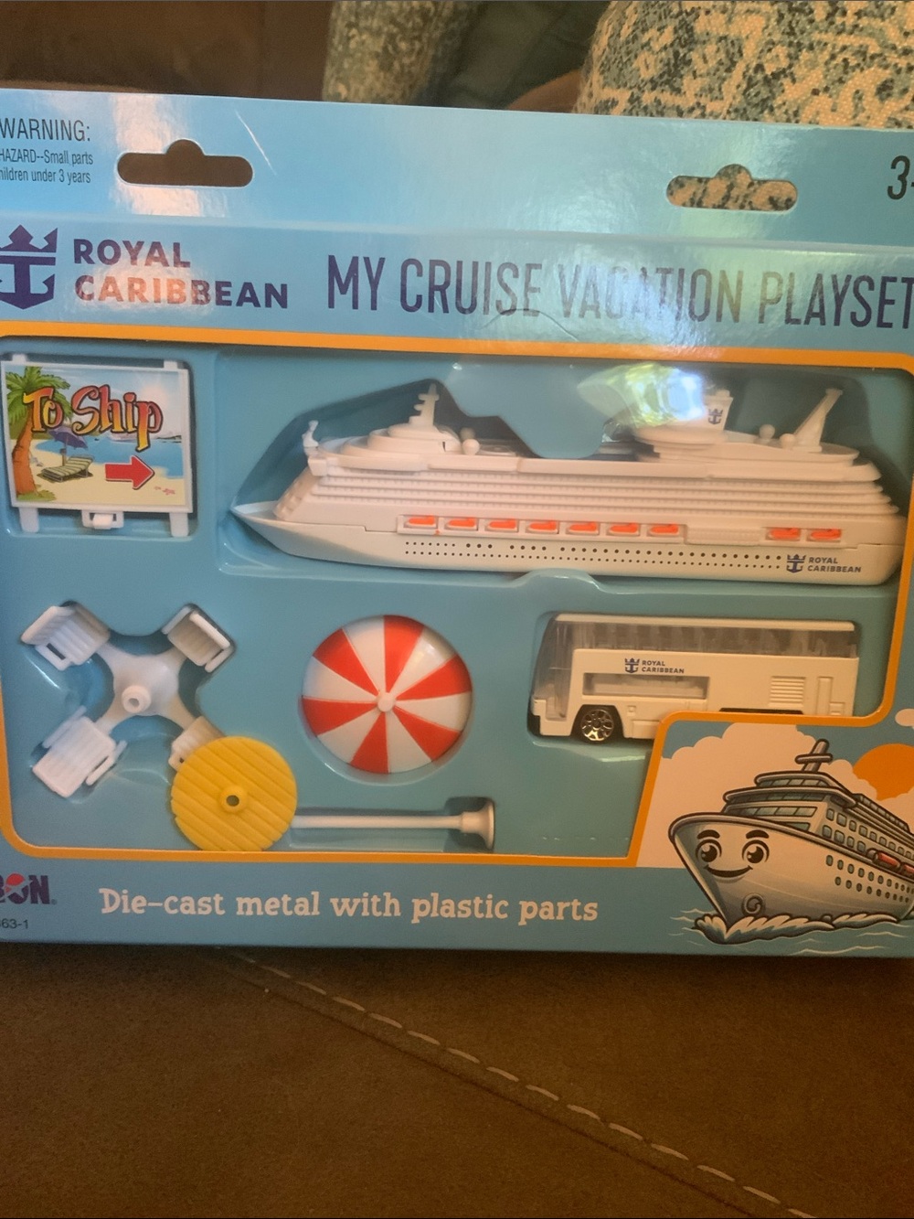 Royal Caribbean Blue & White Cruise Vacation Playset for Kids
